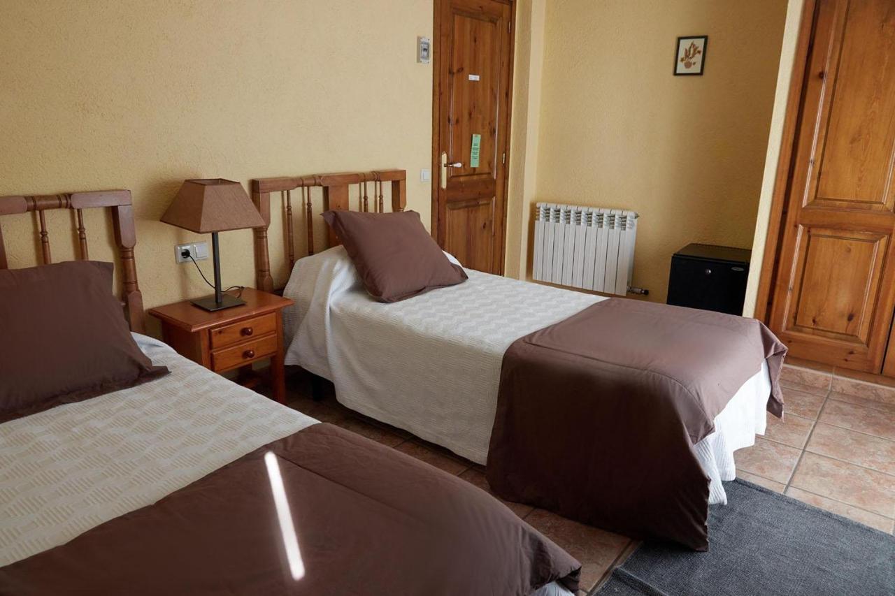 Cal Marrufes Guest House ปุจเซร์ดา ภายนอก รูปภาพ