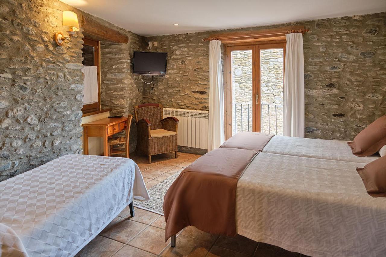 Cal Marrufes Guest House ปุจเซร์ดา ภายนอก รูปภาพ