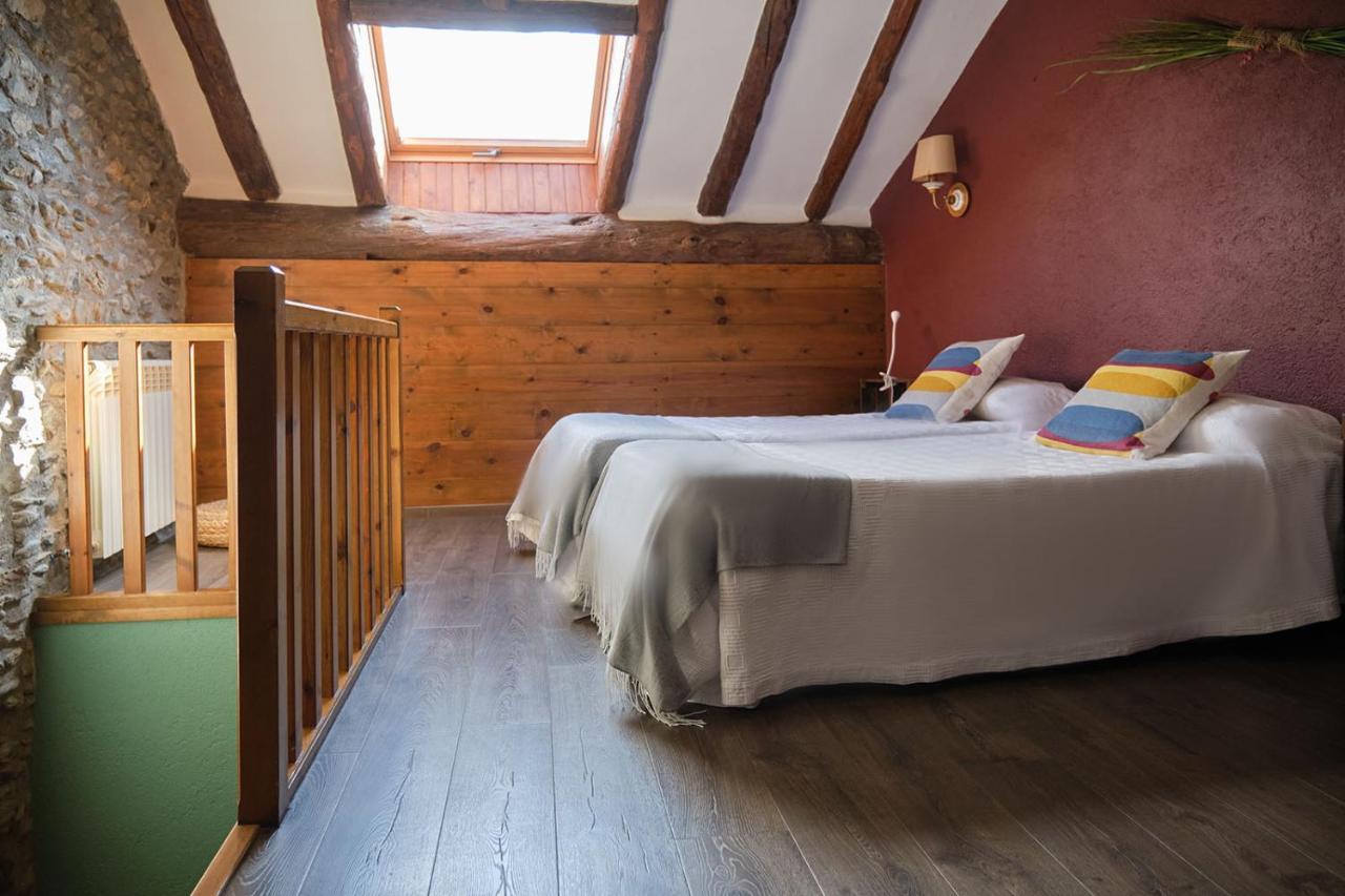 Cal Marrufes Guest House ปุจเซร์ดา ภายนอก รูปภาพ